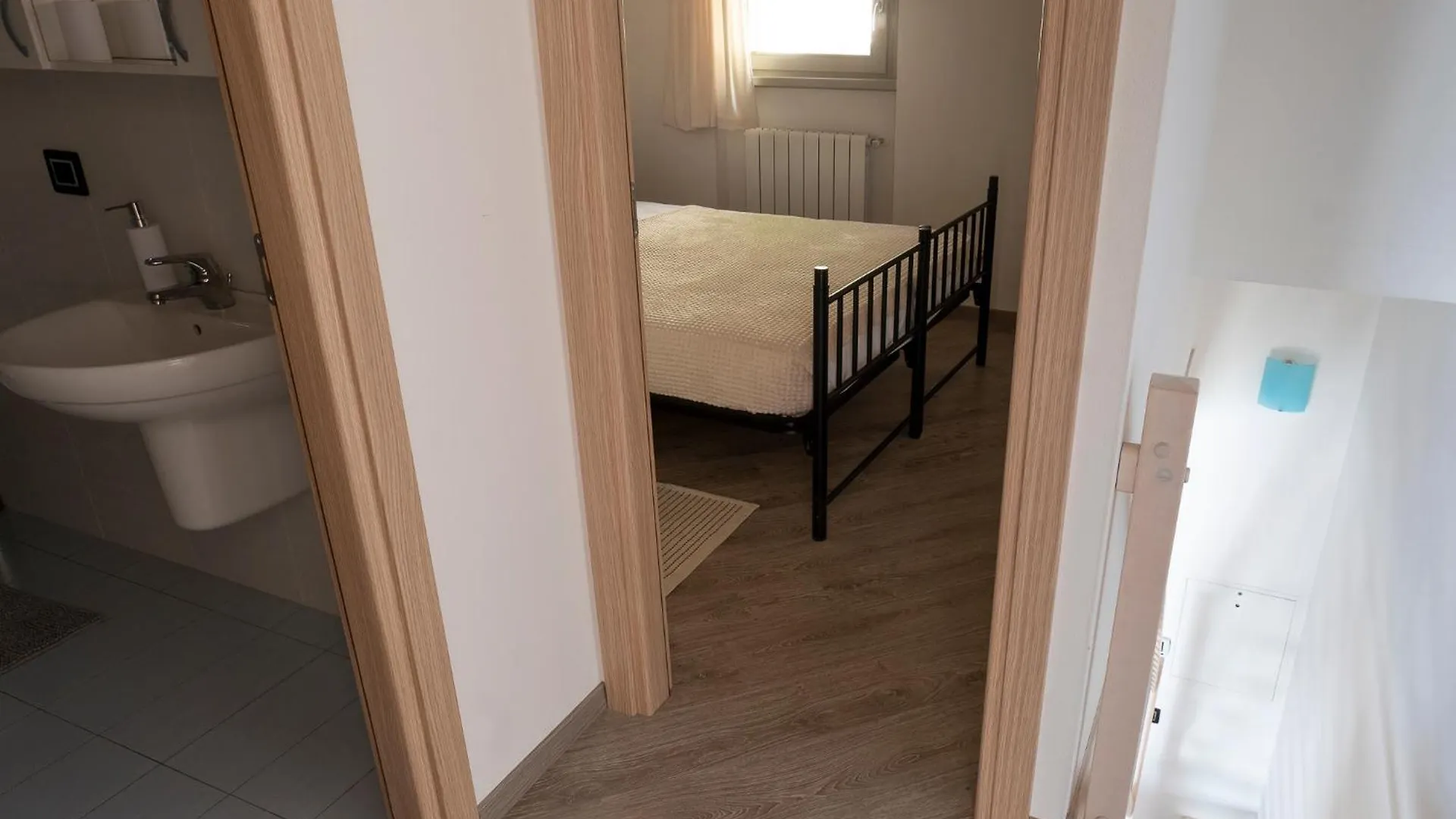 Cherubino 2 - Nice 2 Floors Apartment With Pool, Terrace And A Terrific Lake View Parzanica
