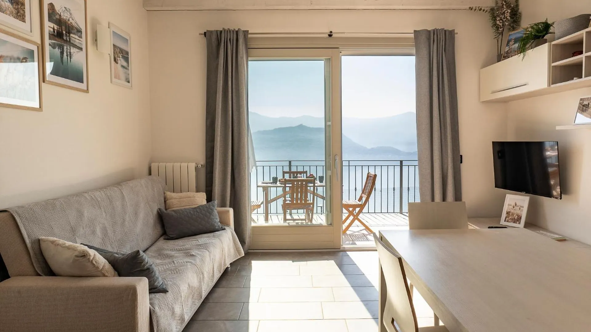 Cherubino 2 - Nice 2 Floors Apartment With Pool, Terrace And A Terrific Lake View Parzanica 0*,