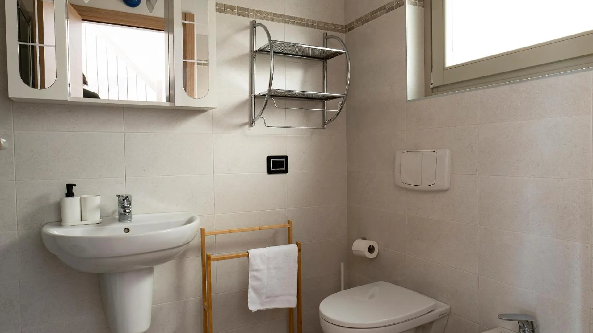Cherubino 2 - Nice 2 Floors Apartment With Pool, Terrace And A Terrific Lake View Parzanica 이탈리아