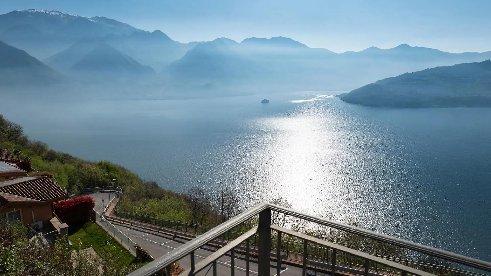 Cherubino 2 - Nice 2 Floors Apartment With Pool, Terrace And A Terrific Lake View Parzanica